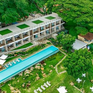 Cardedeu Hotel Lago De Coatepeque